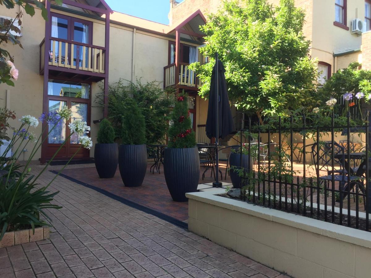 לונסטון Art Hotel On York מראה חיצוני תמונה