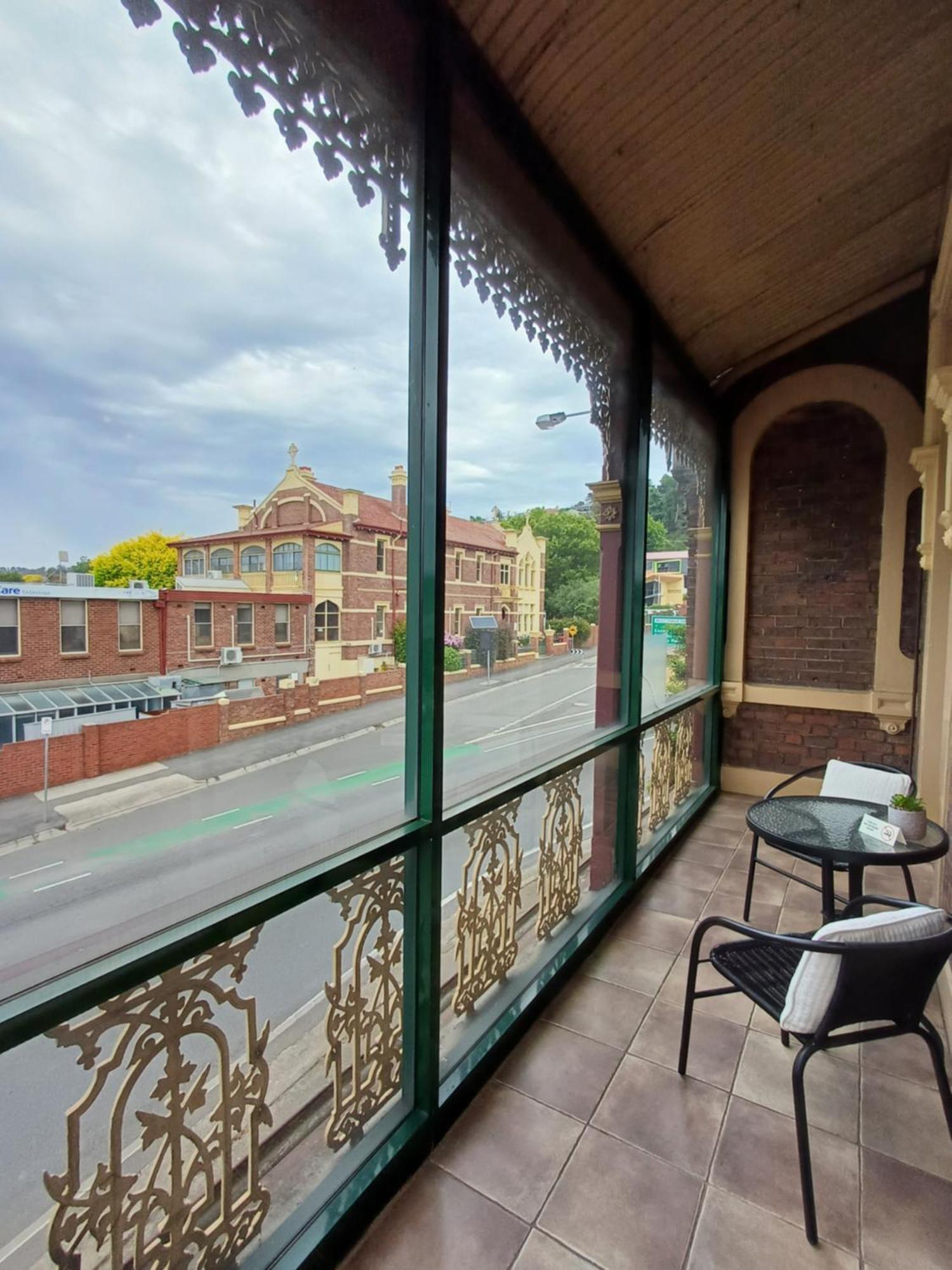 לונסטון Art Hotel On York מראה חיצוני תמונה