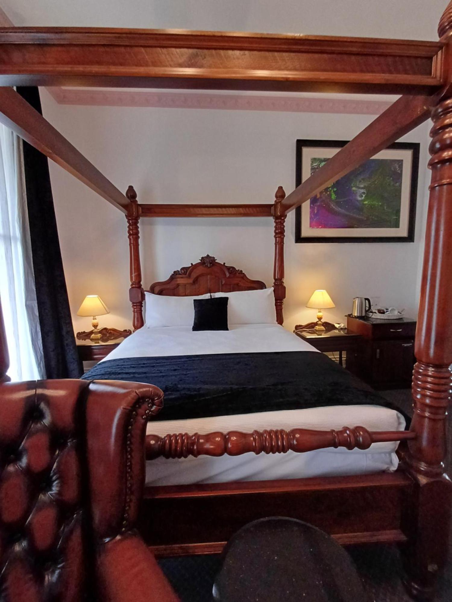 לונסטון Art Hotel On York מראה חיצוני תמונה