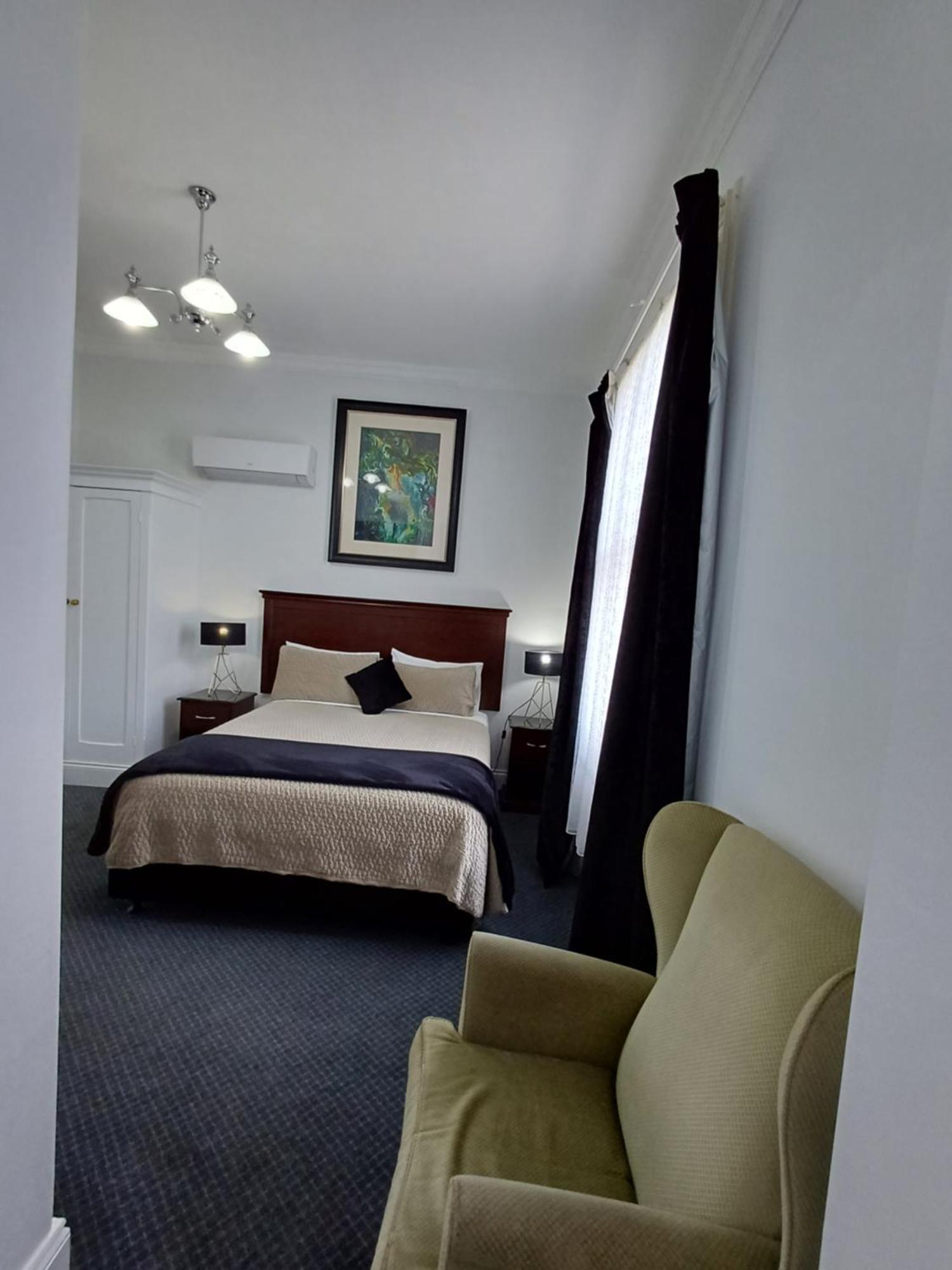 לונסטון Art Hotel On York מראה חיצוני תמונה