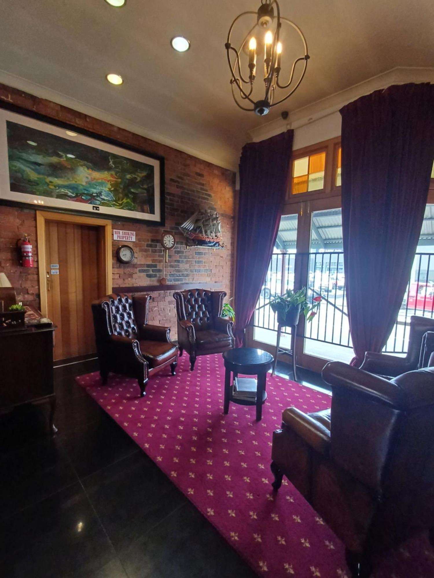 לונסטון Art Hotel On York מראה חיצוני תמונה