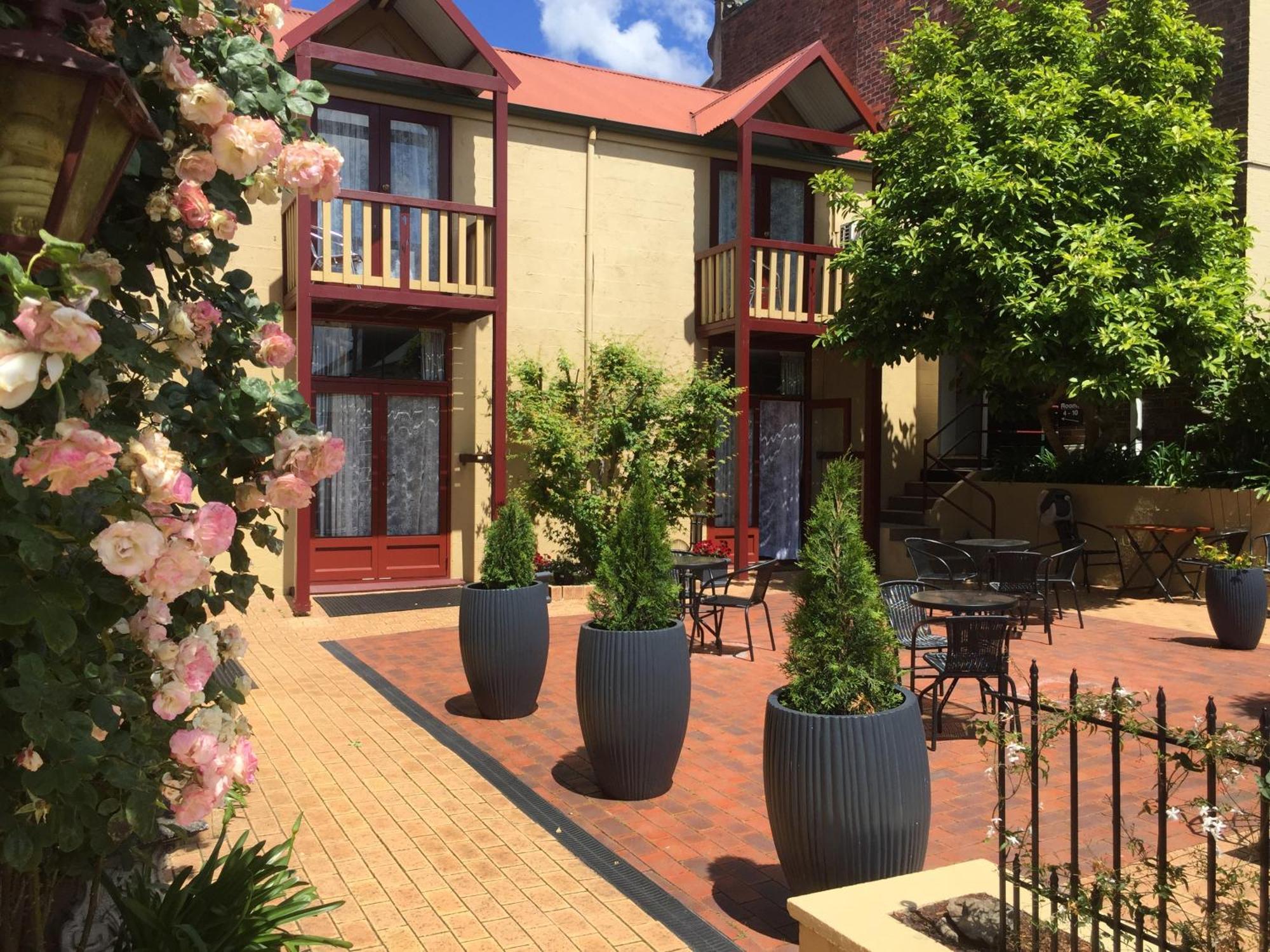 לונסטון Art Hotel On York מראה חיצוני תמונה